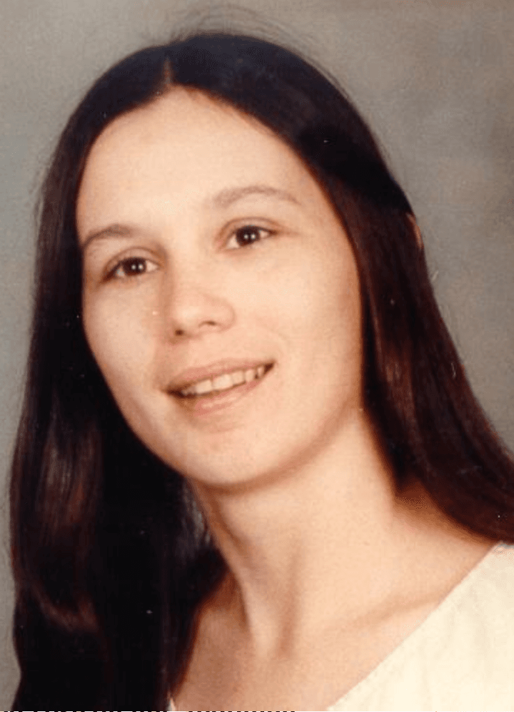 Sharon Zelinski McCully