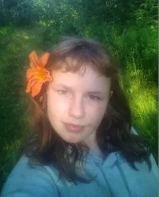 Stefanie Earlean-Jenn Damron